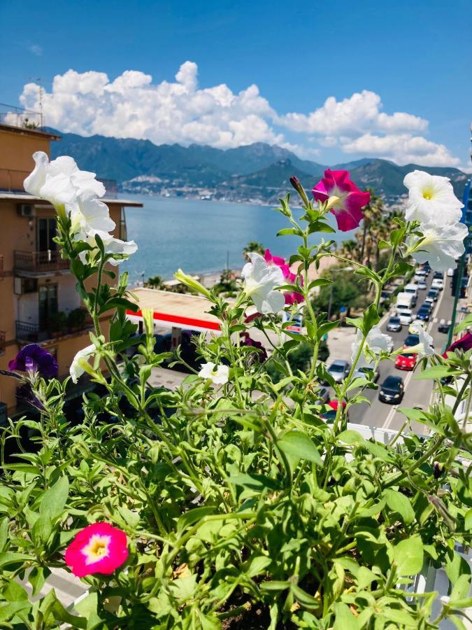 Viva La Nonna Apartment Salerno Luaran gambar