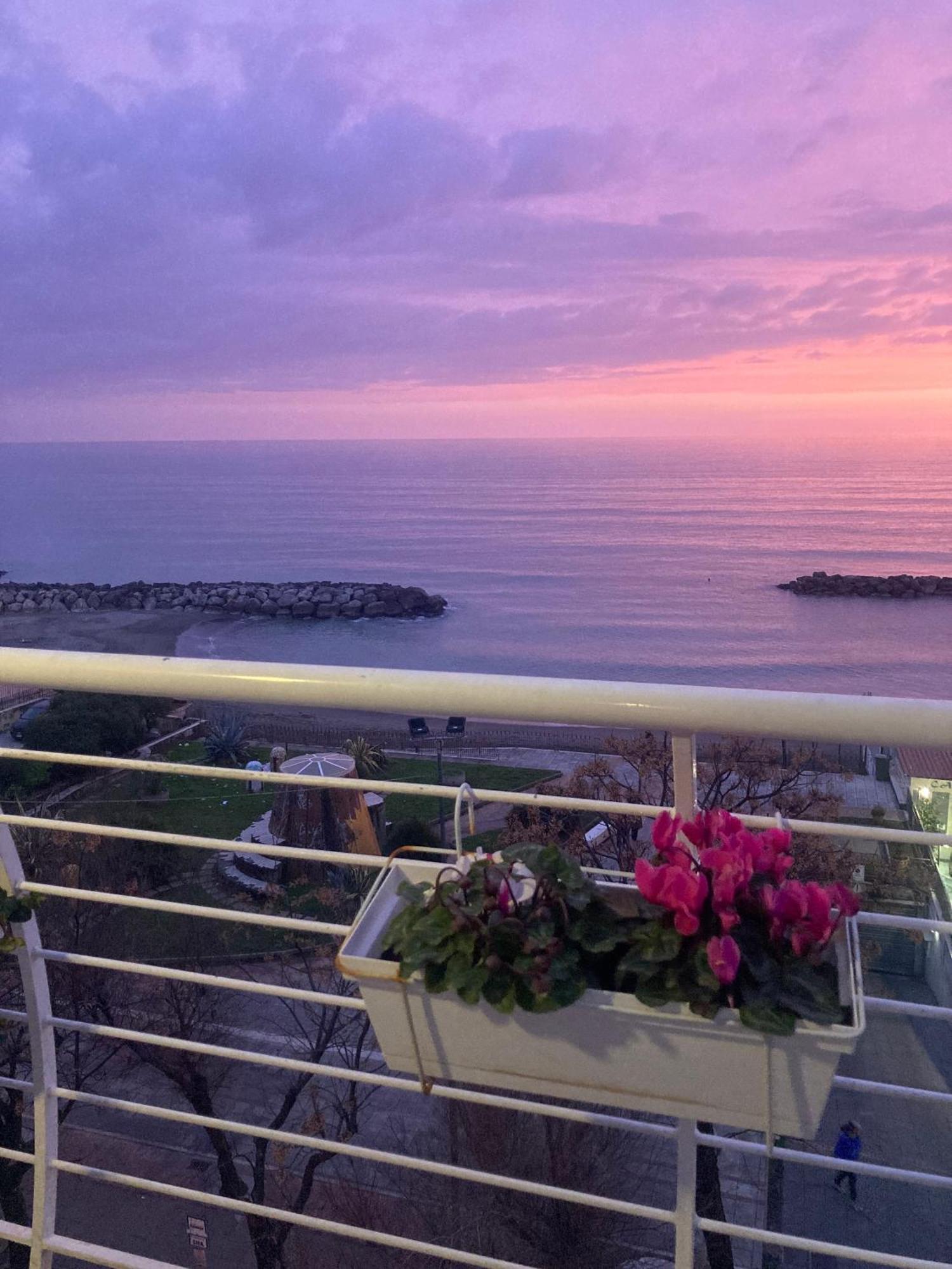 Viva La Nonna Apartment Salerno Luaran gambar